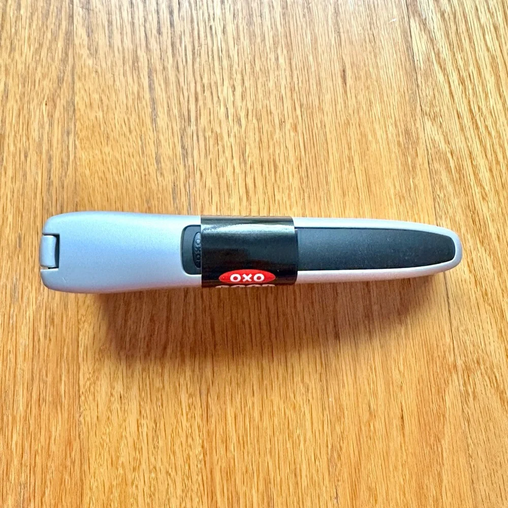 NEW OXO Garlic Press